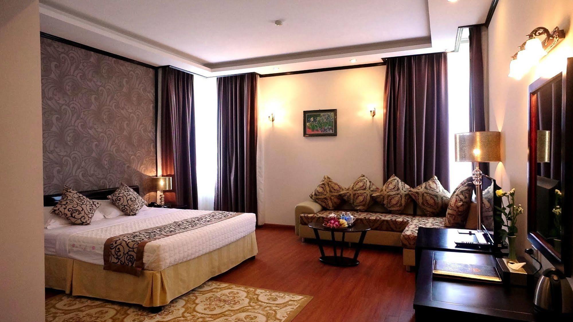 Golden Halong Hotel