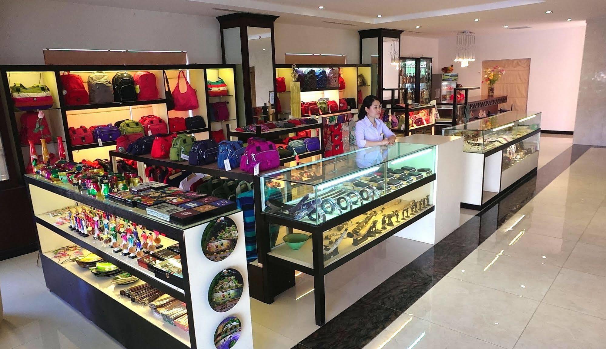 Hotel Golden Halong