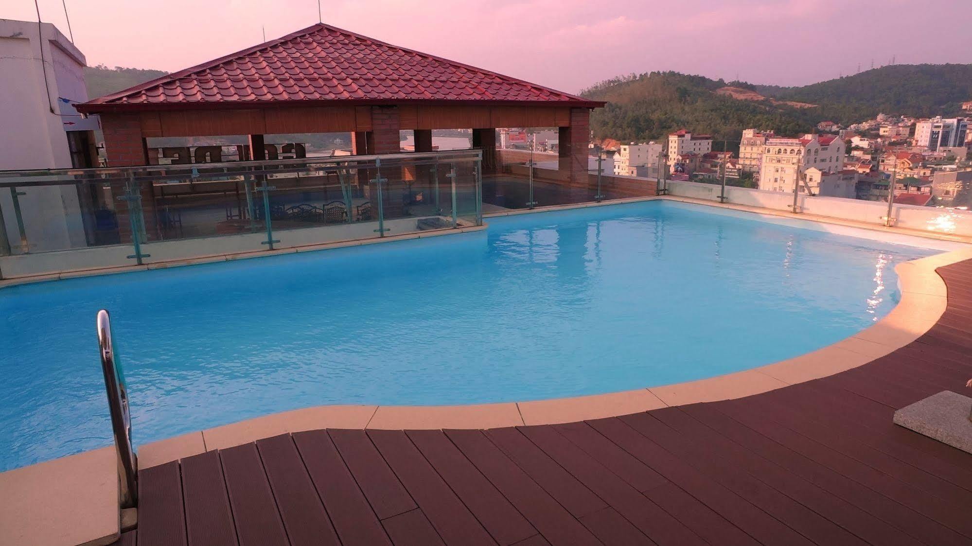 Hotel Golden Halong Nan Giang