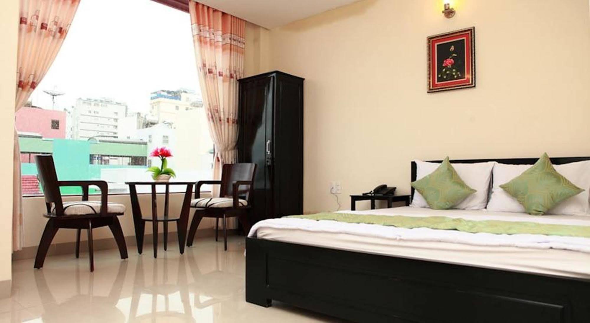Phi Long 2* Nha Trang