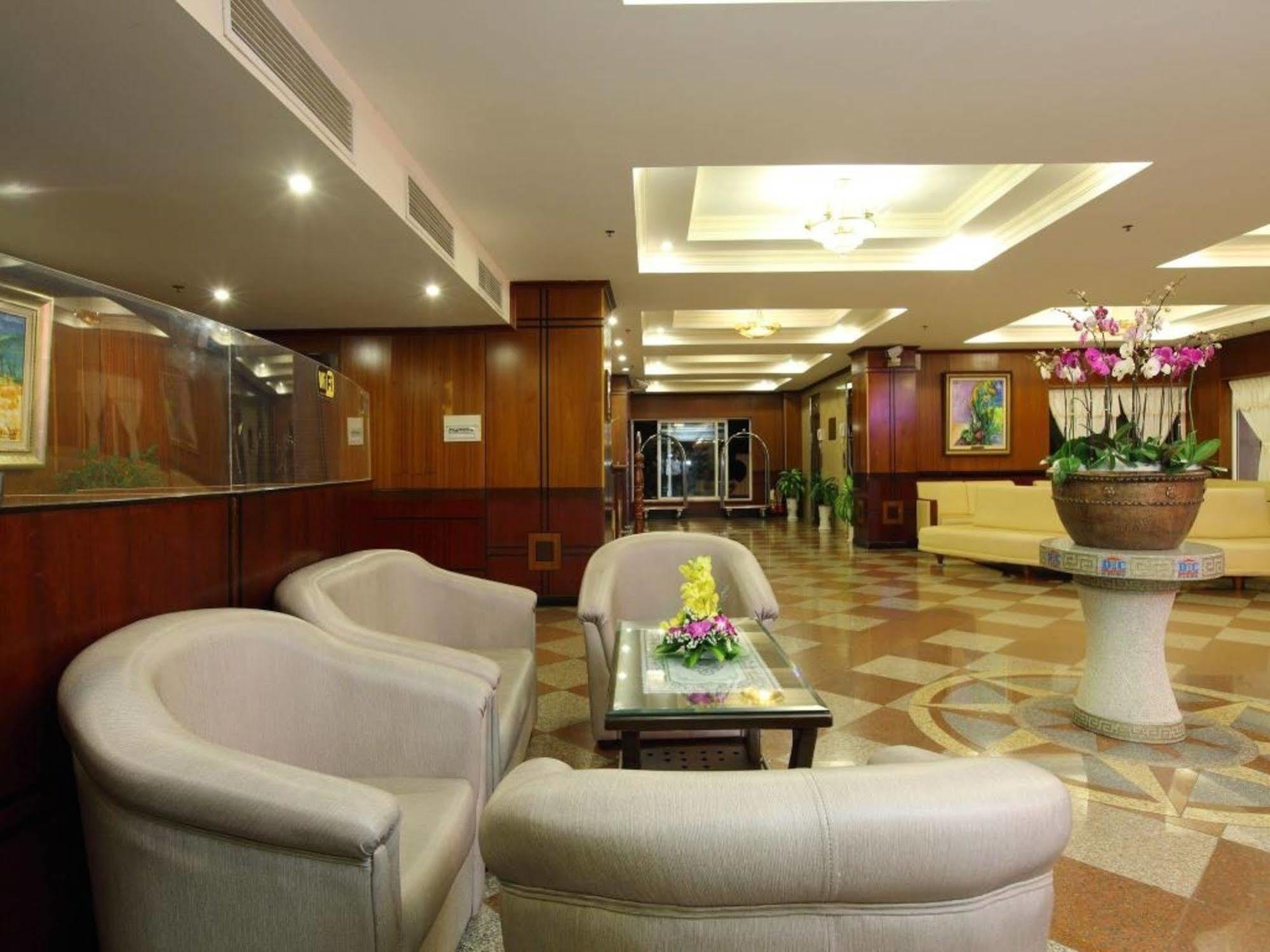 Dic Star Khách sạn 4*