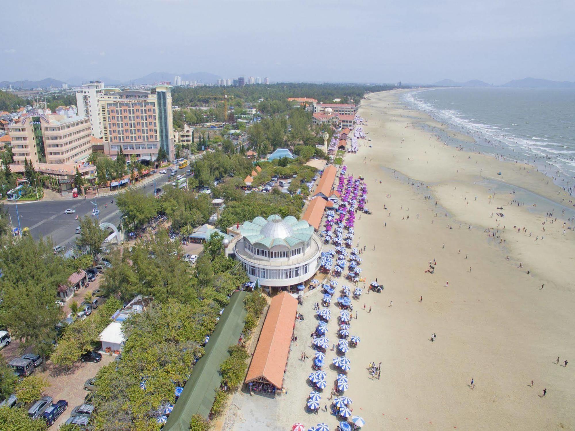 Khách sạn Dic Star 4*