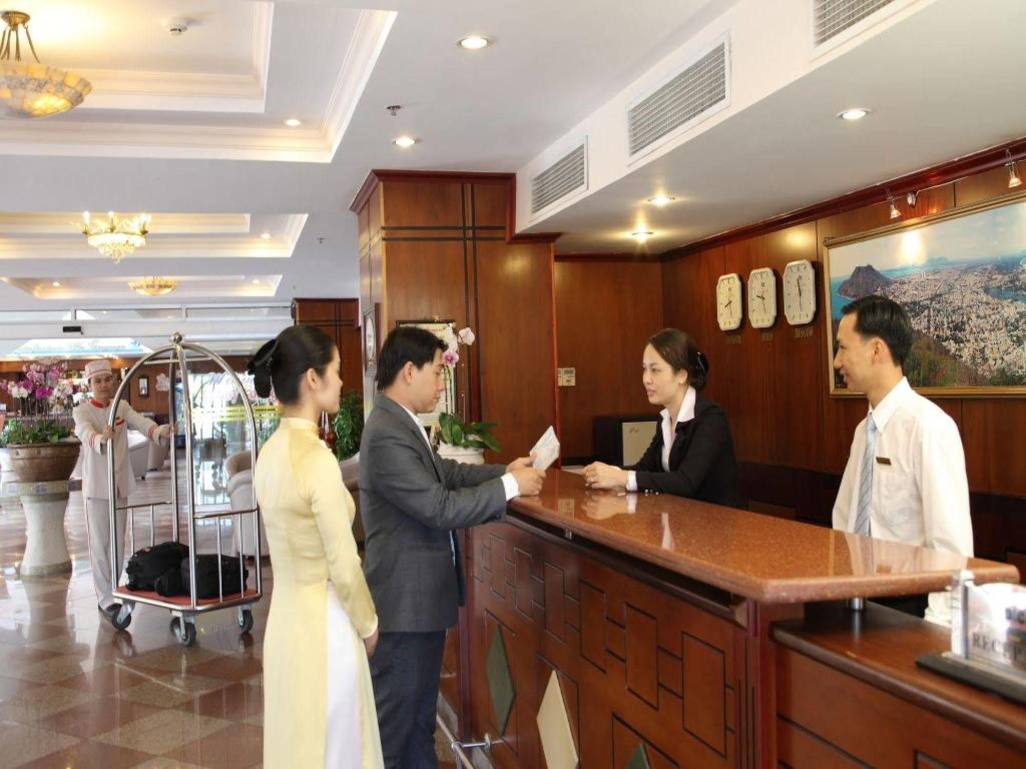 Dic Star Khách sạn
