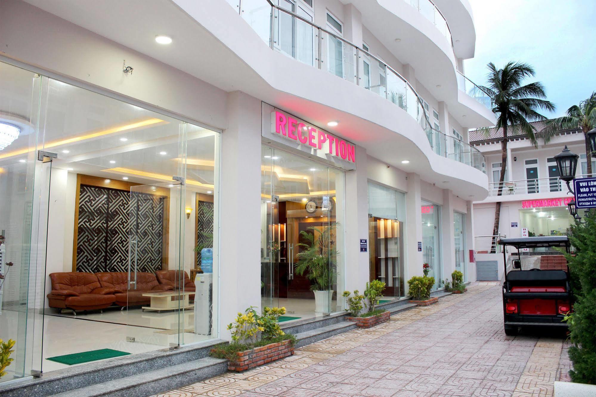 1001 Nights Hotel 3*