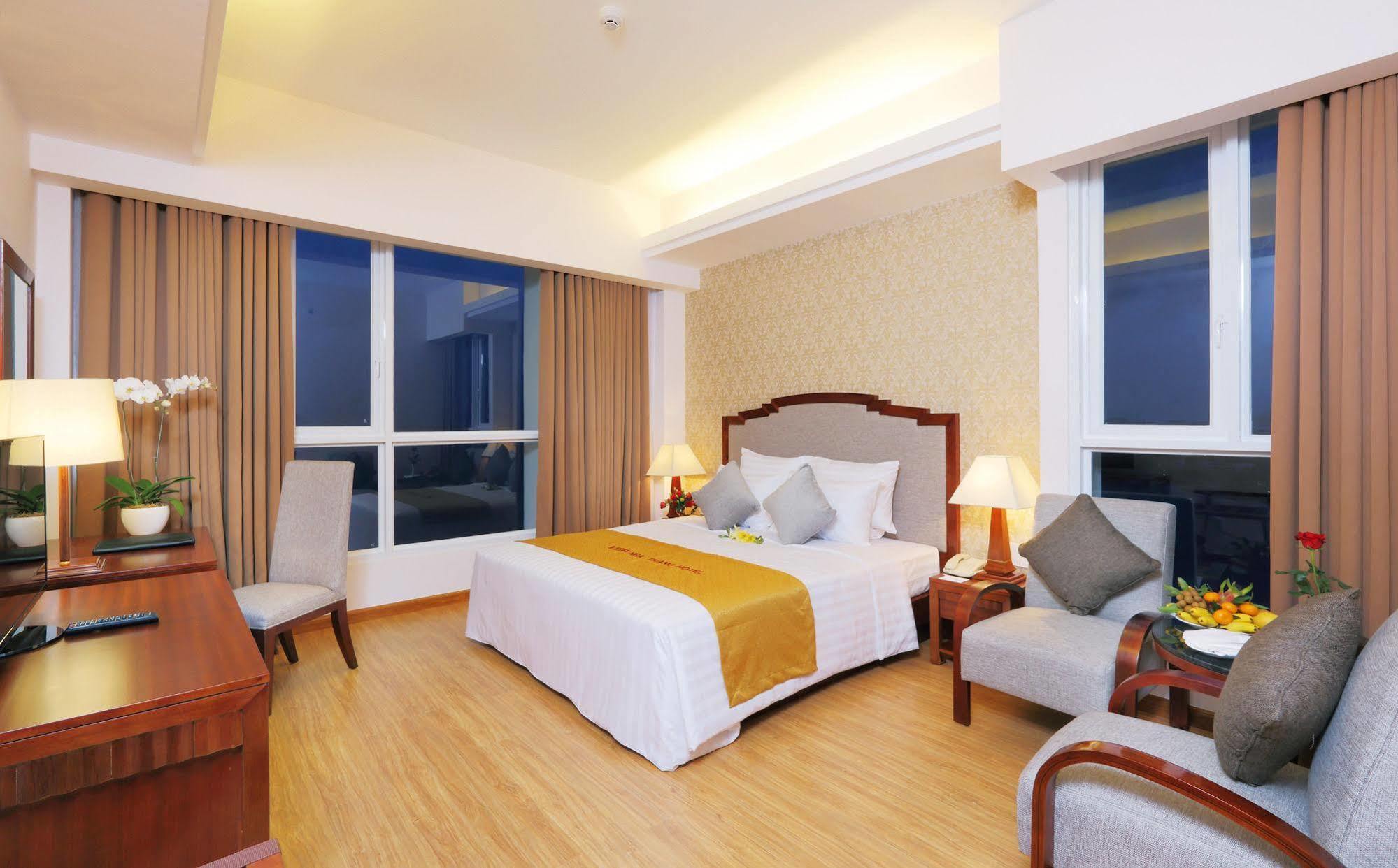 Vdb Hotel 4*