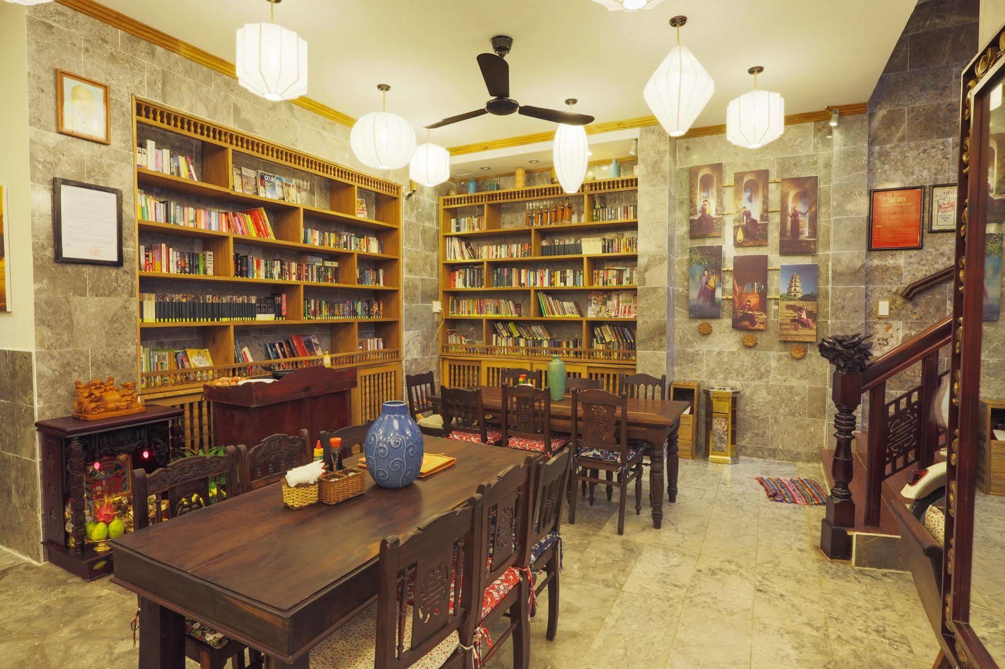 Phố Library Khách sạn Hội An