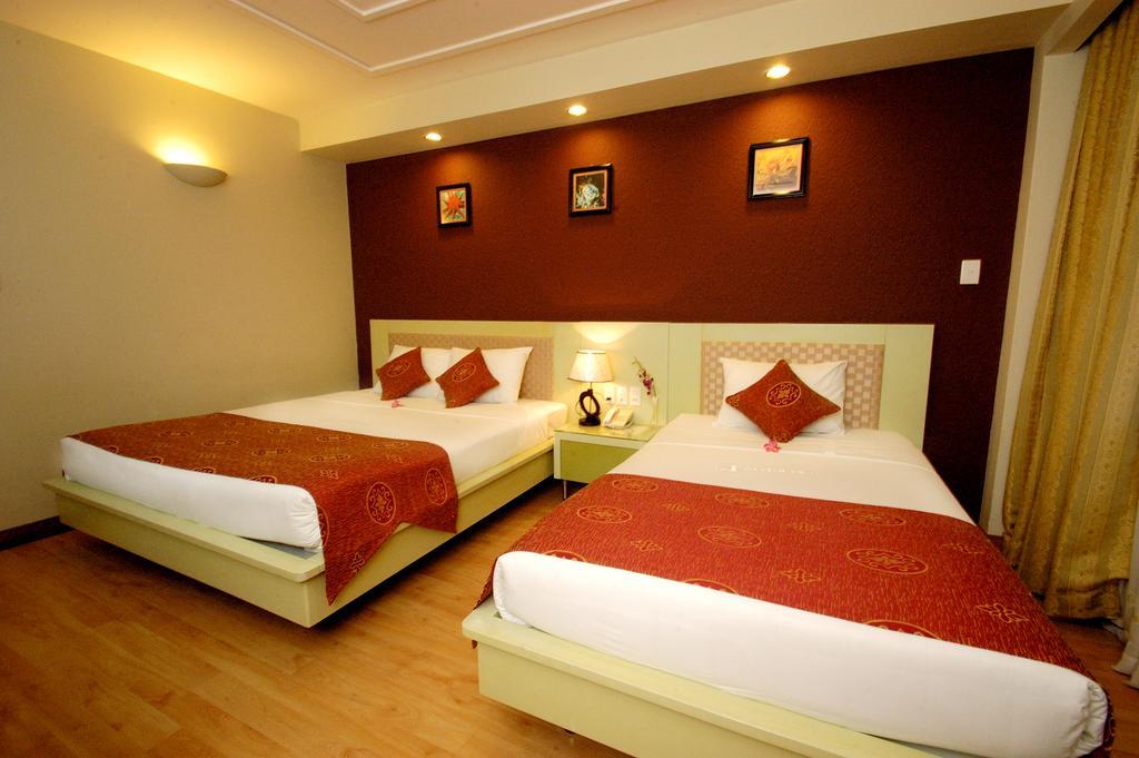 Paradise Hotel 3*