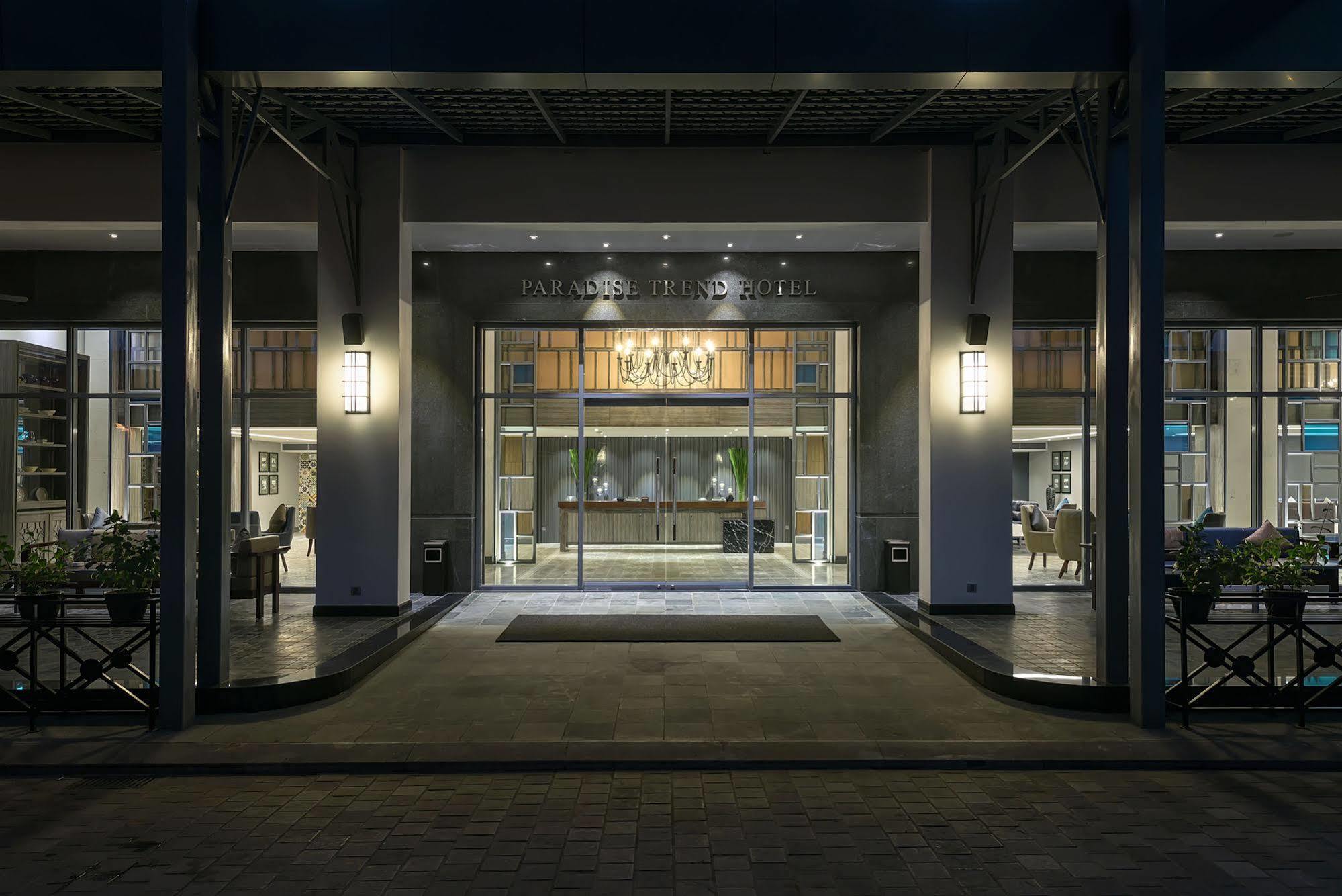 Paradise Hotel