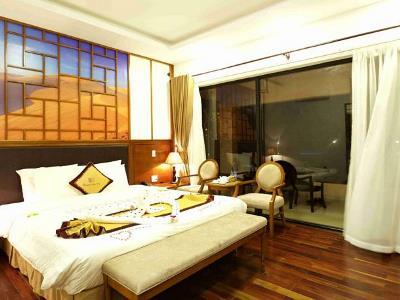 Blue Bay Mui Ne & 4*