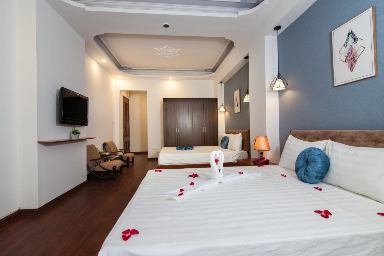Hotel Iris Legend