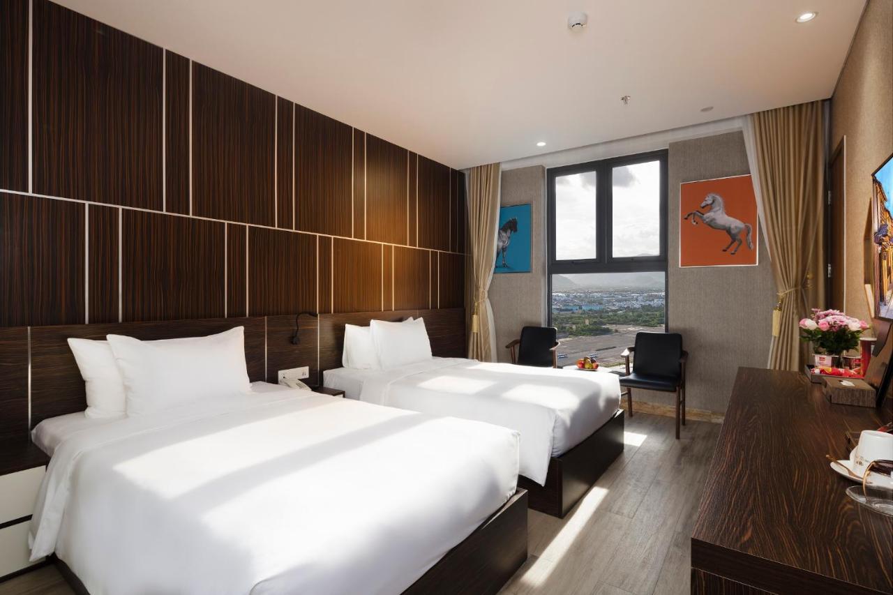 Và Emerald Bay Khách sạn