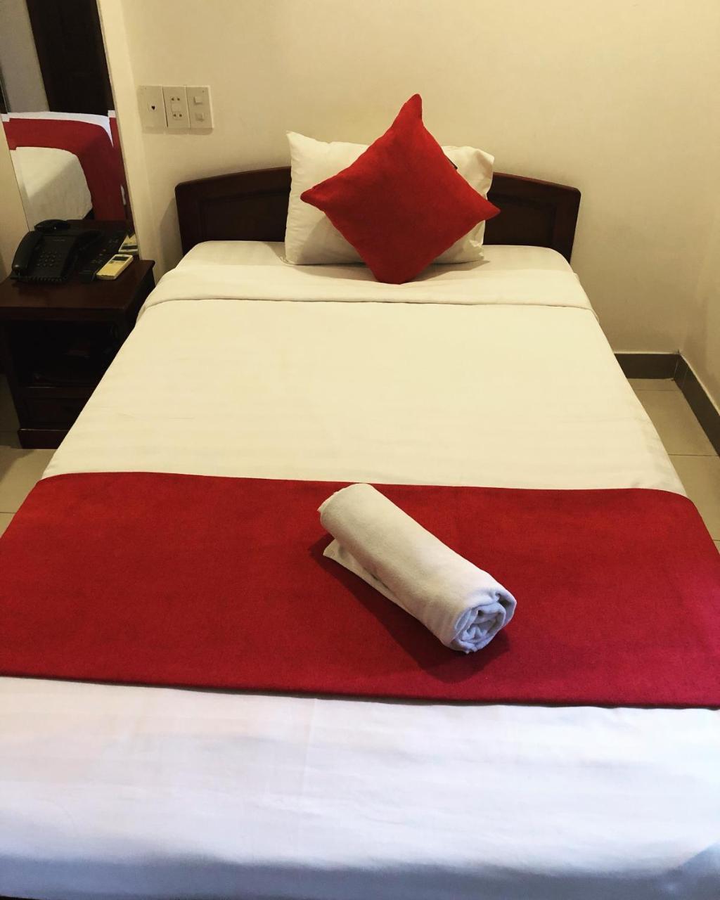 Anh Hang - Moonlight 2* Nha Trang