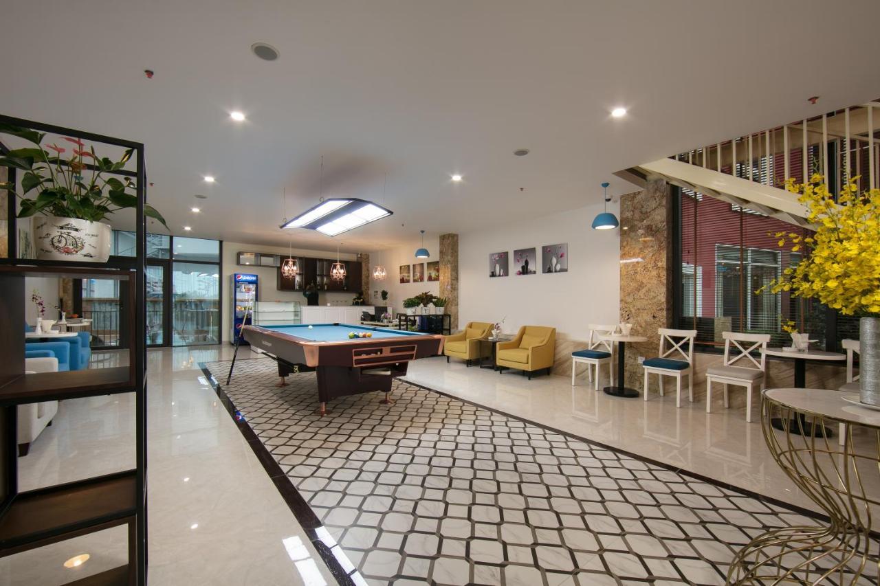 Marina Hotel