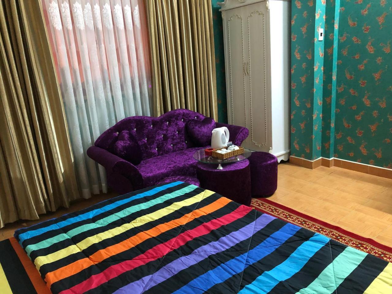 Hoang Oanh Khách sạn 2*