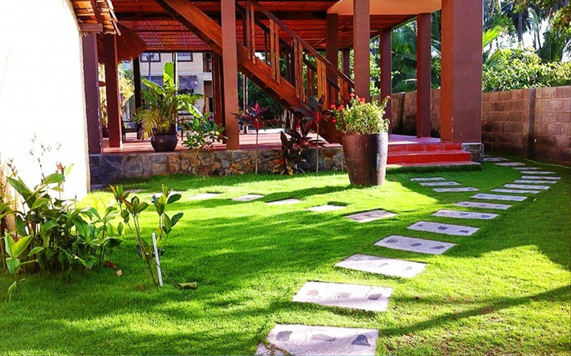 Rang Garden Hill Side