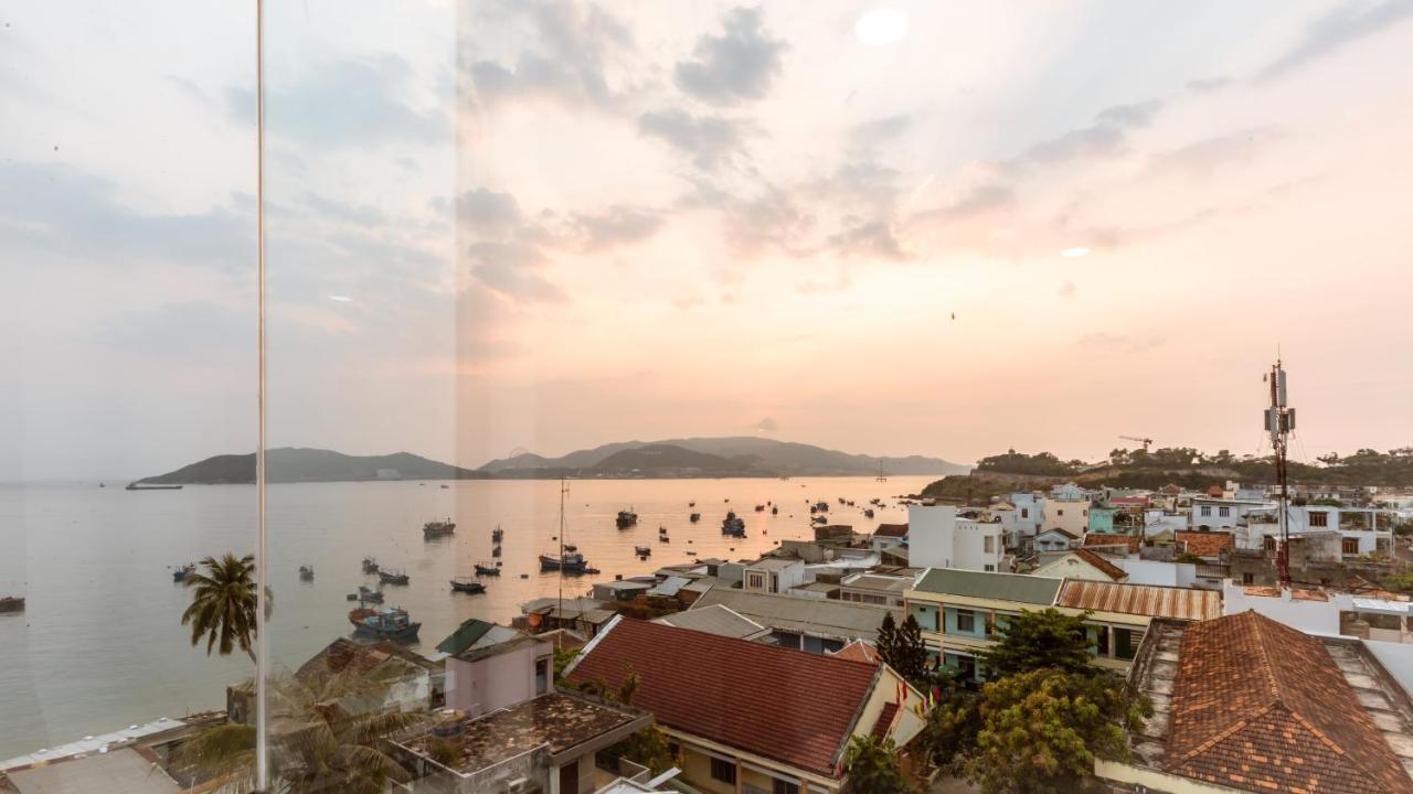 Aqua Seaview