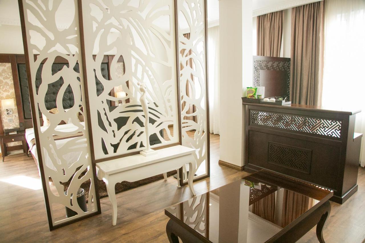 Bay Palace Hạ Long
