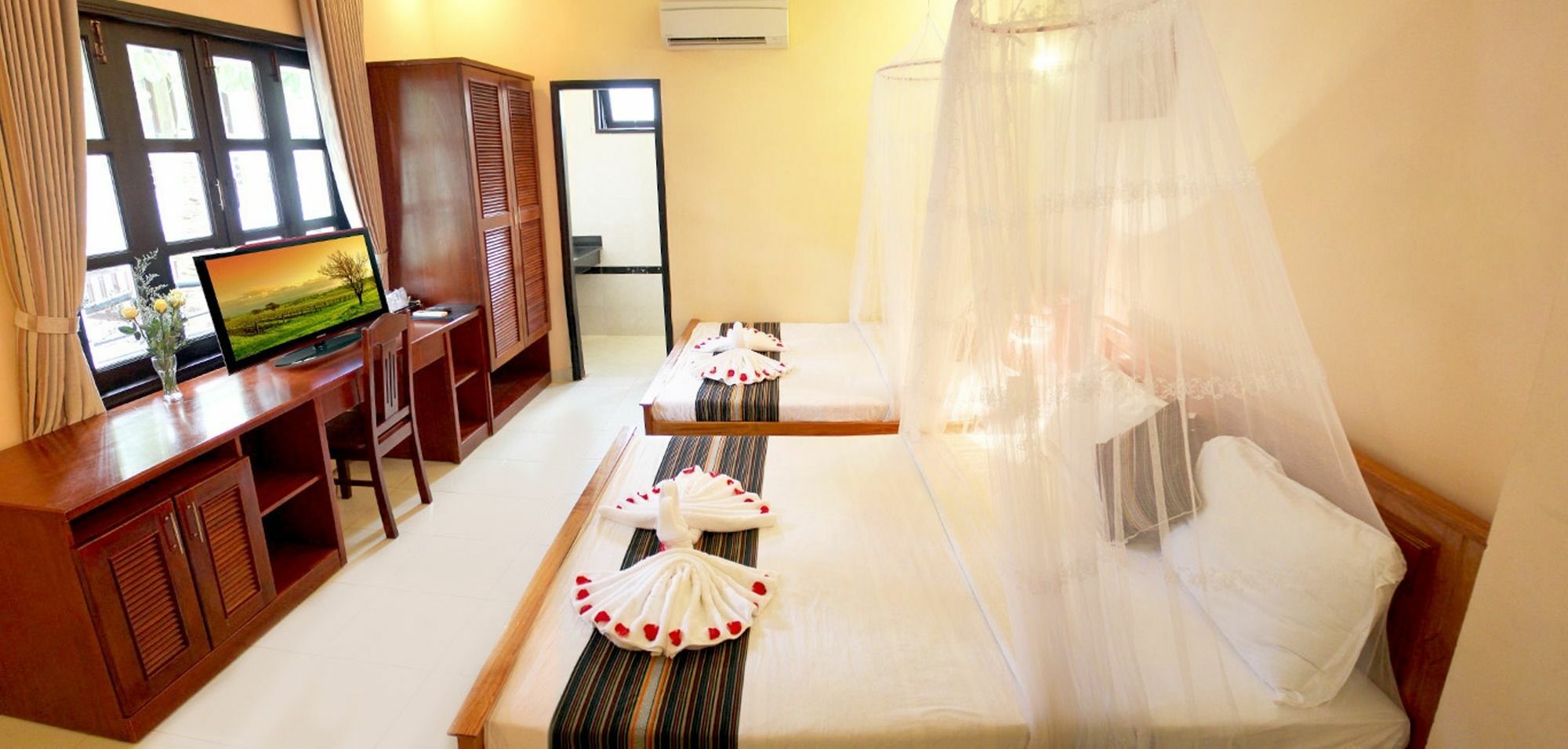 Song Bien Xanh Hotel 2*