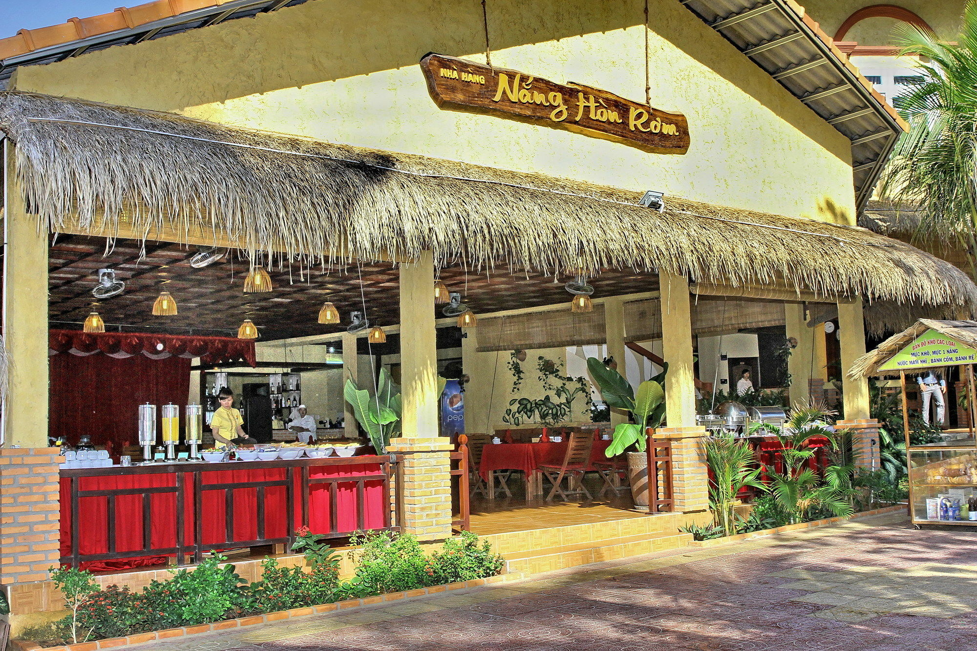 Nang Hon Rom Hotel 3*