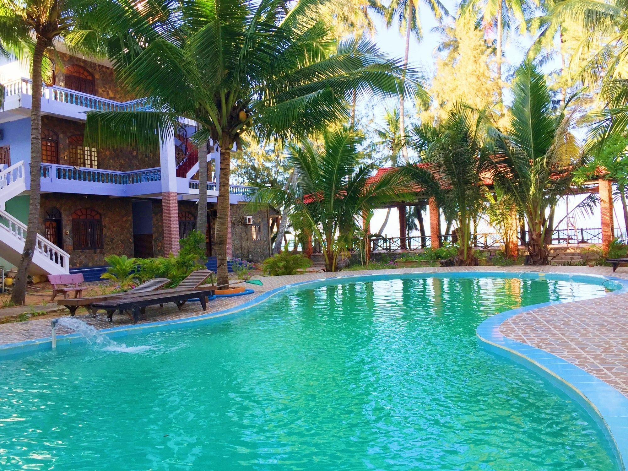 Orianna Resort *