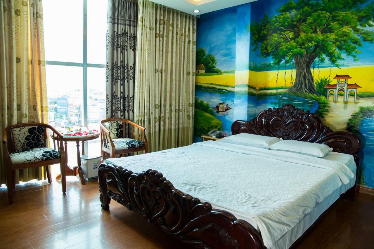 Phuong Linh 2*