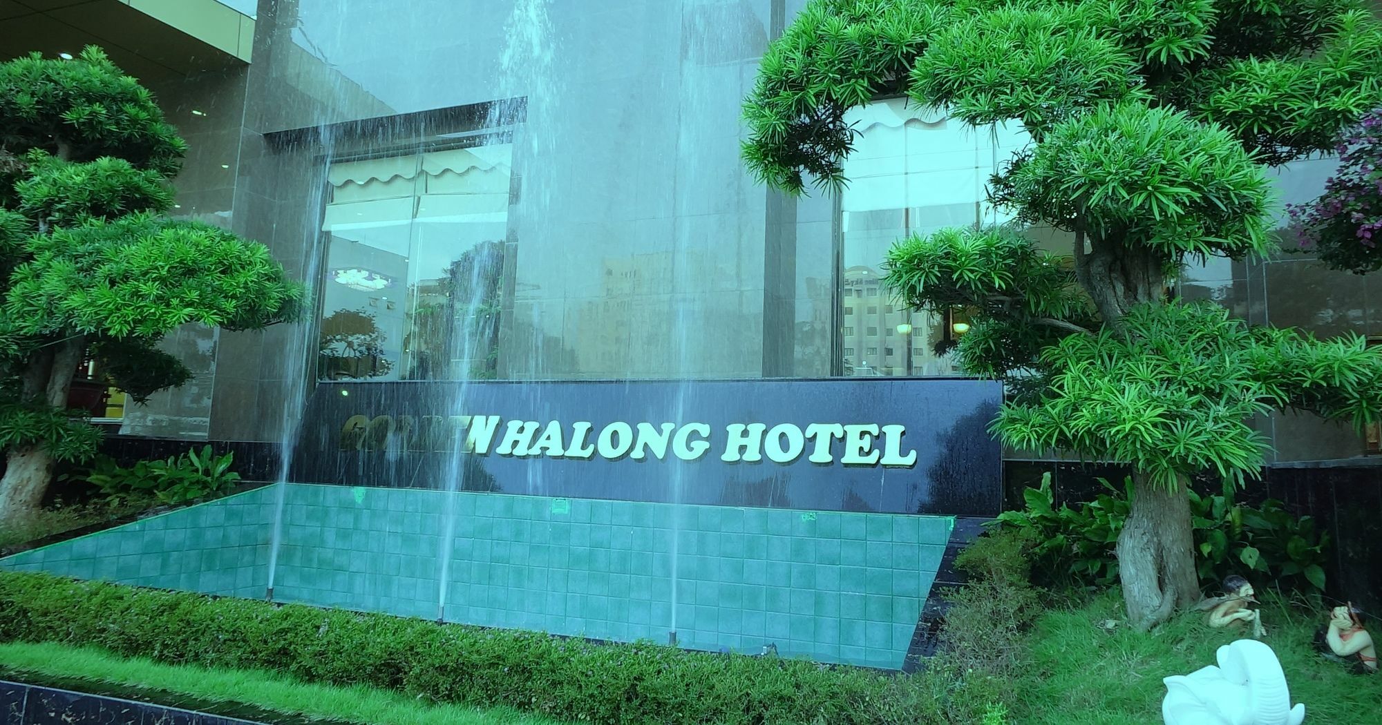 Golden Halong Nan Giang