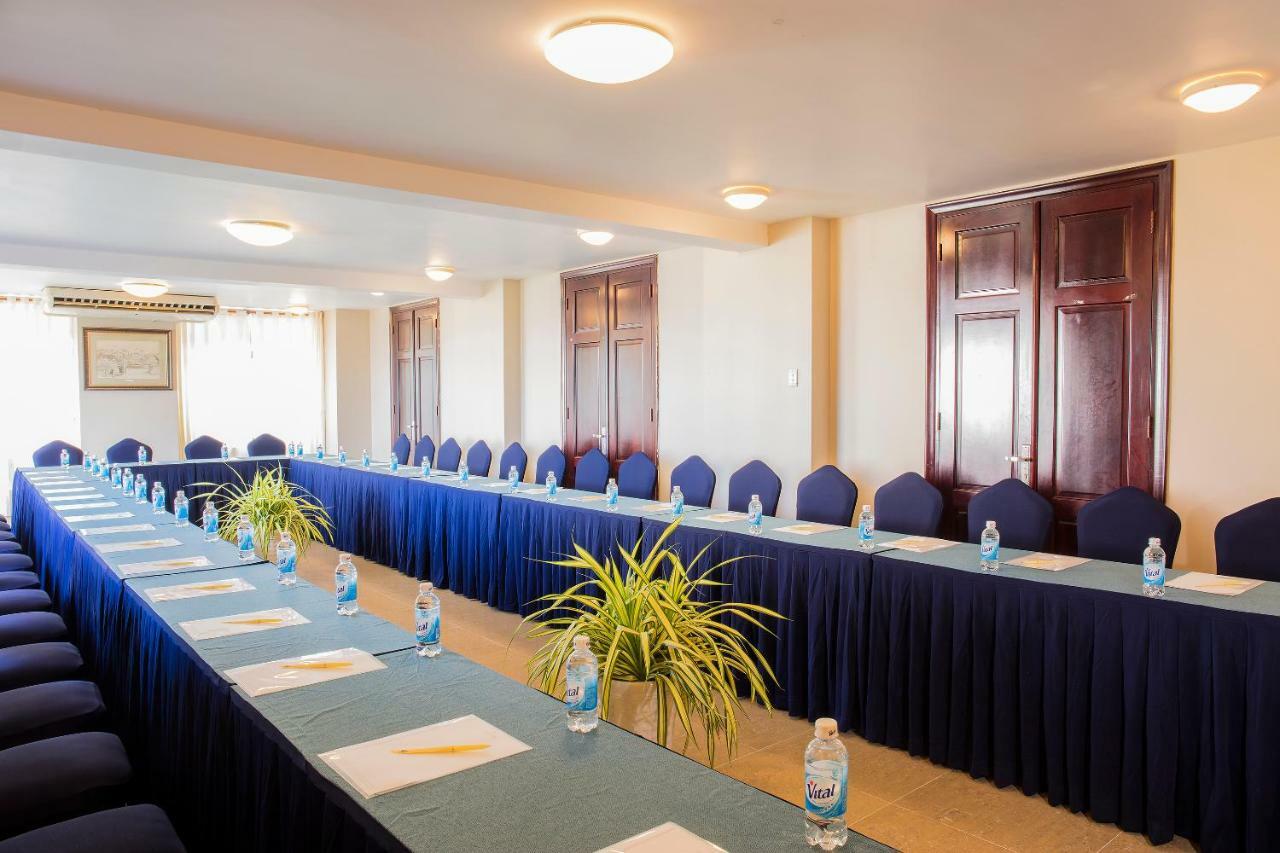 Beachfront Hotel Vung Tau