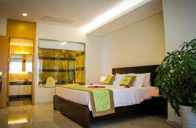 Hoan Cau Luxury Hotel *