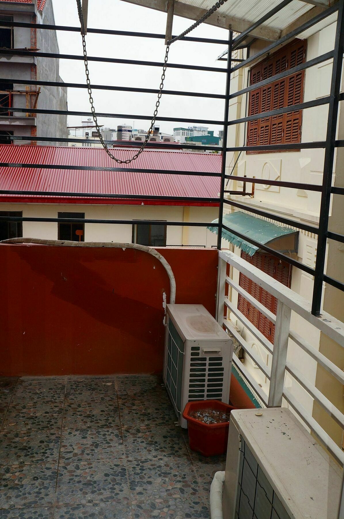 Hostel Light *