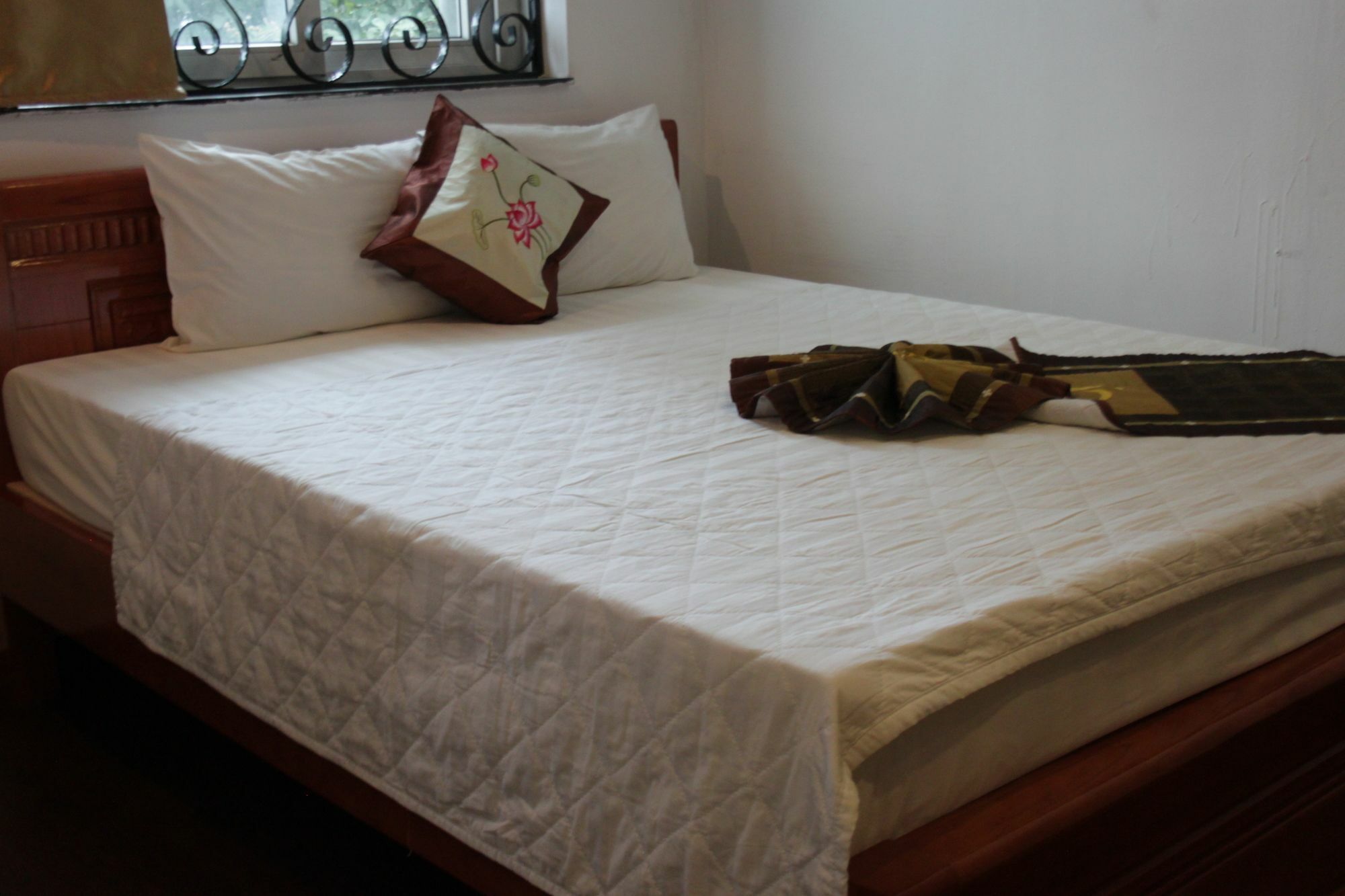 Light Hostel *