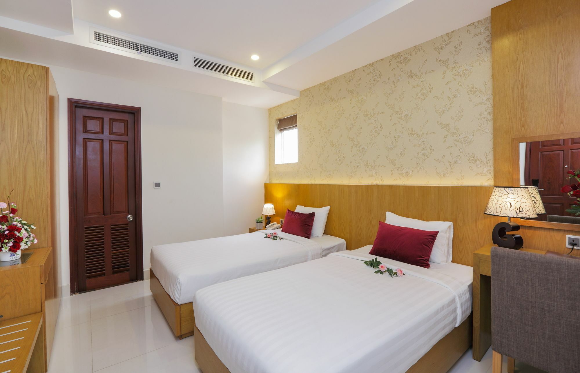 Khách sạn Golda 3*