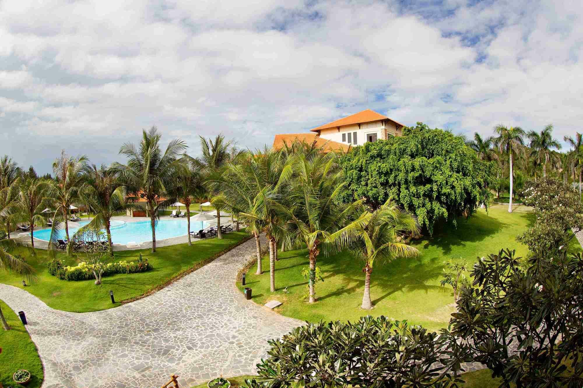 Khu nghỉ mát Blue Bay Mui Ne & 4*