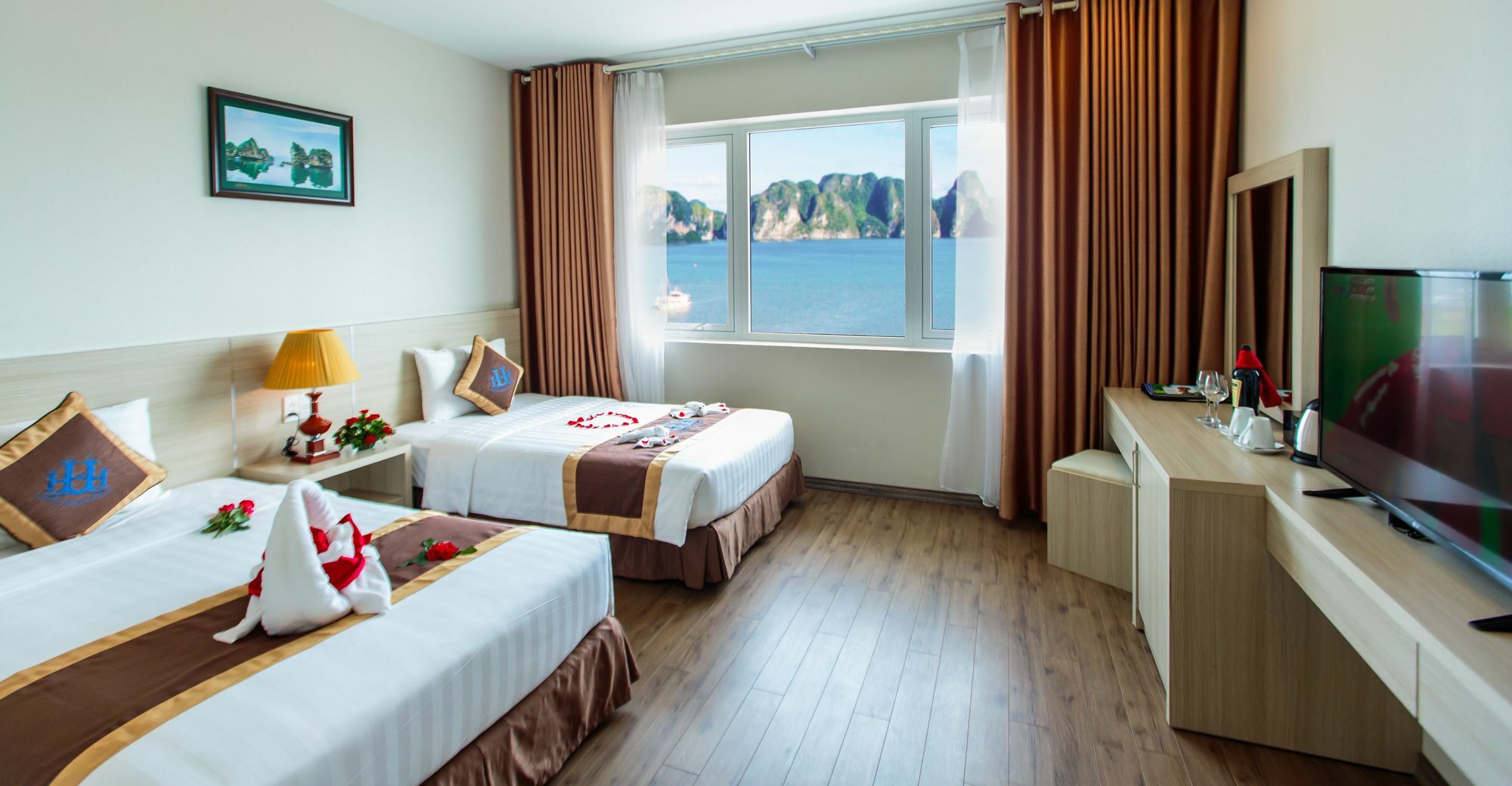 Halong Harbour Khách sạn Hạ Long