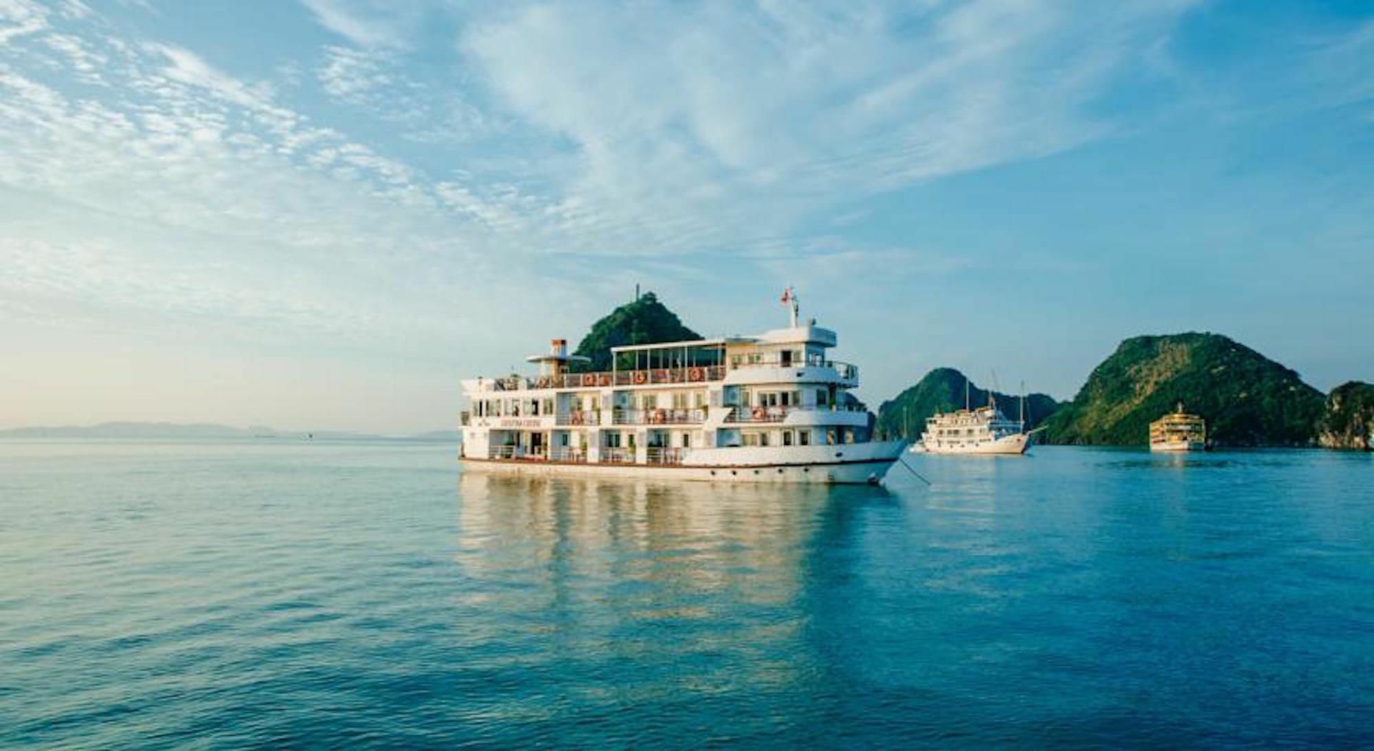 Cristina Diamond Cruise Ha Long