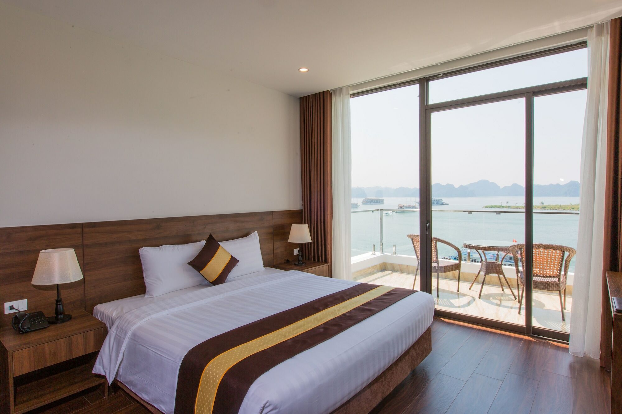 Sun Bay Tuan Chau Hotel Ha Long