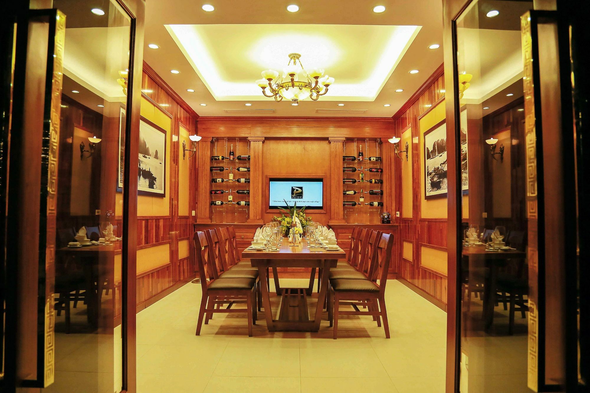 Palace Khách sạn Hạ Long