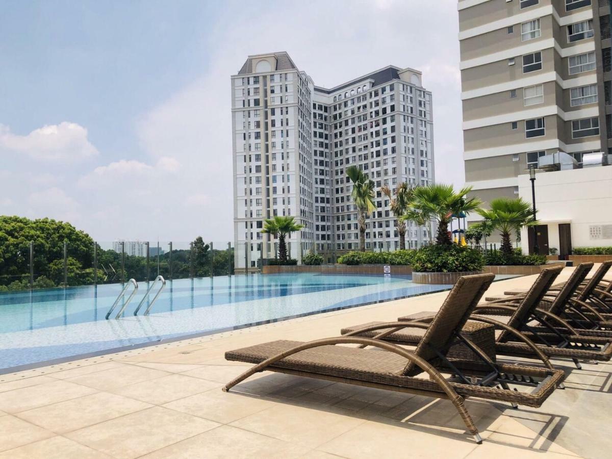 Apartment Can Ho Orchard Parkview - Tan Son Nhat Airport Homestay *