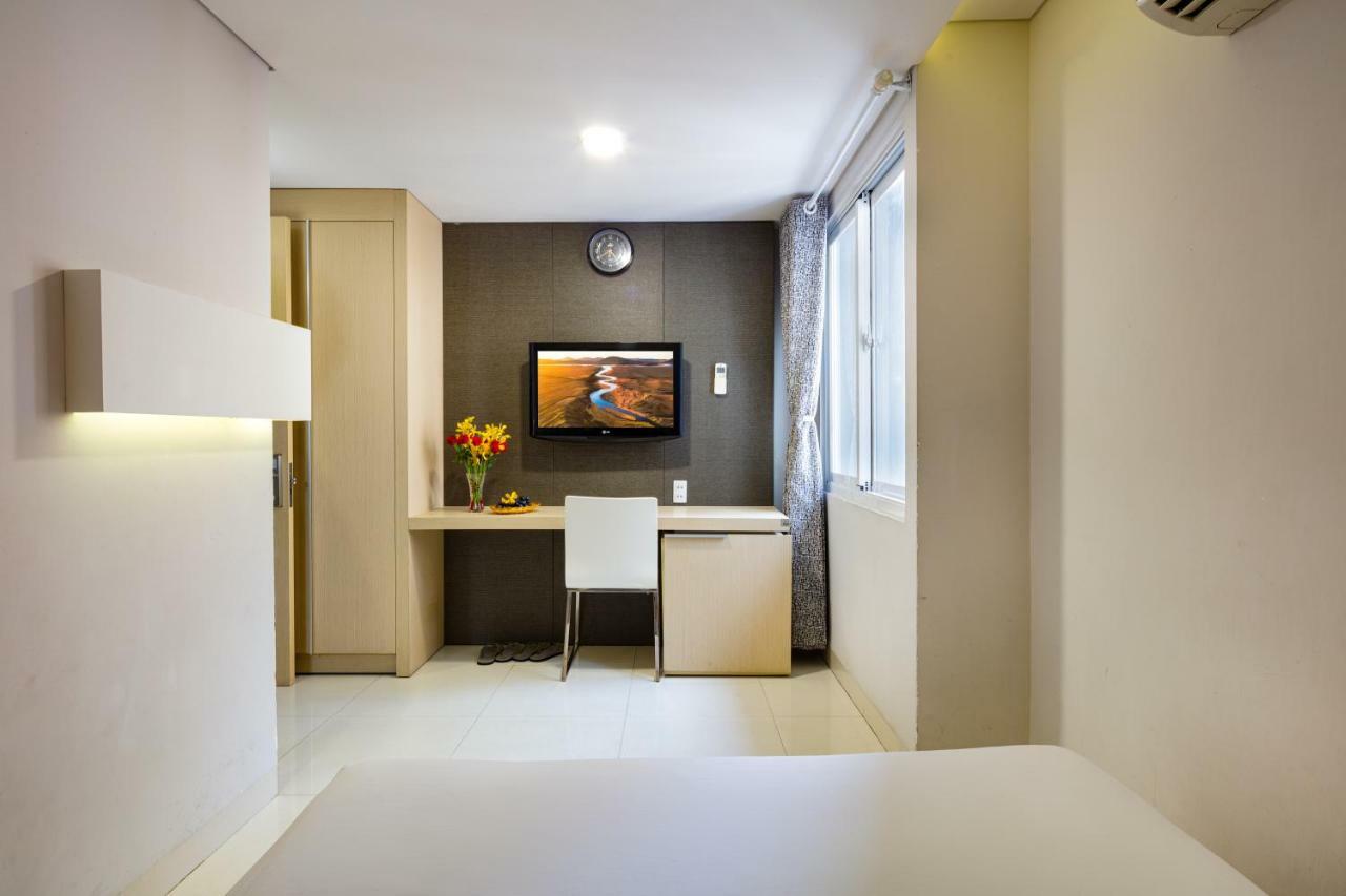 Peace Hotel 2*