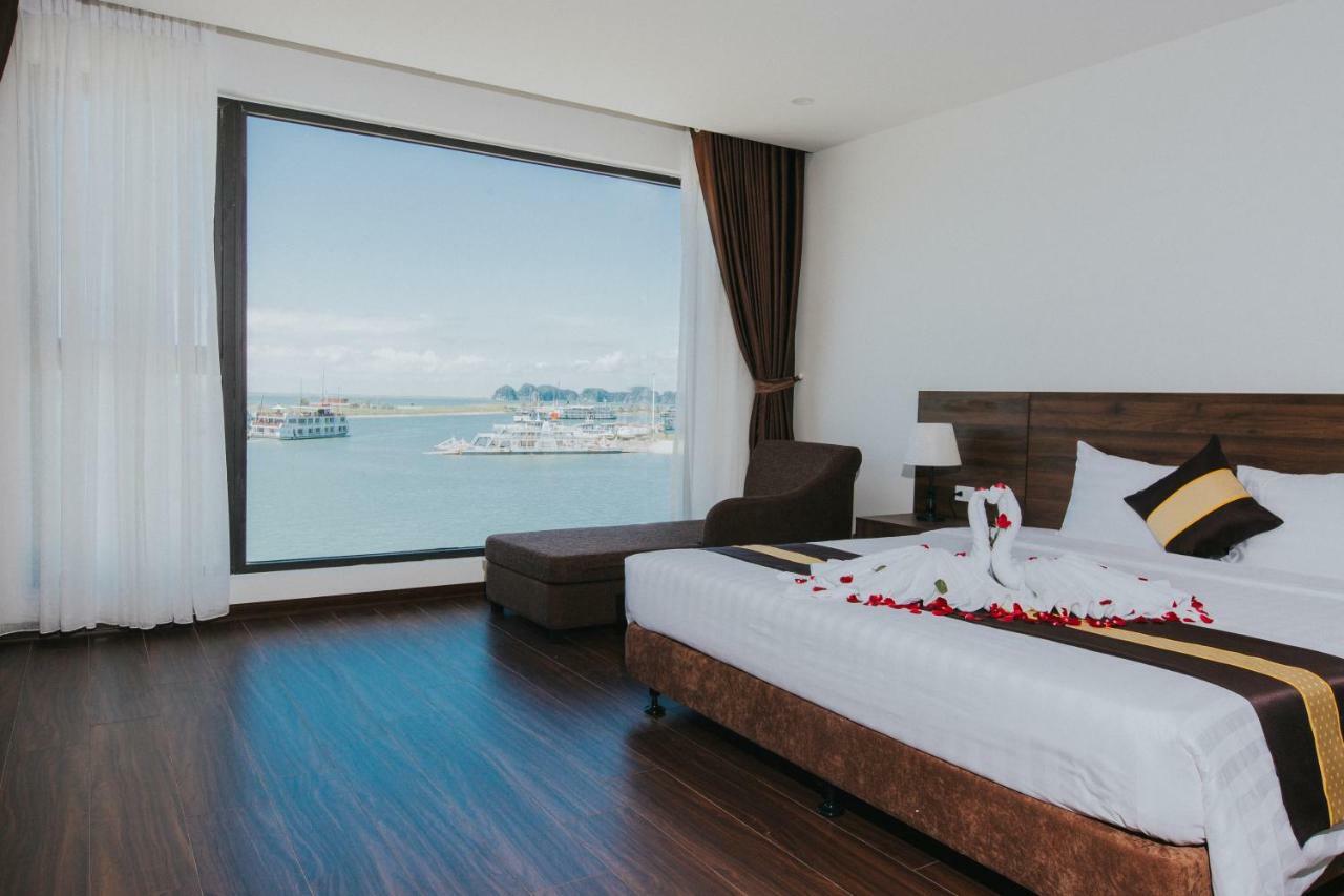 Sun Bay Tuan Chau Hotel 3*