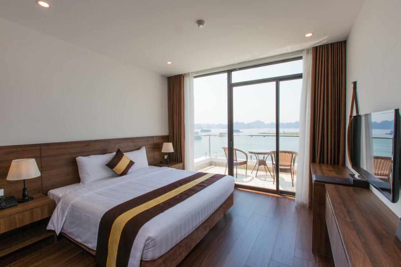 Sun Bay Tuan Chau Hotel