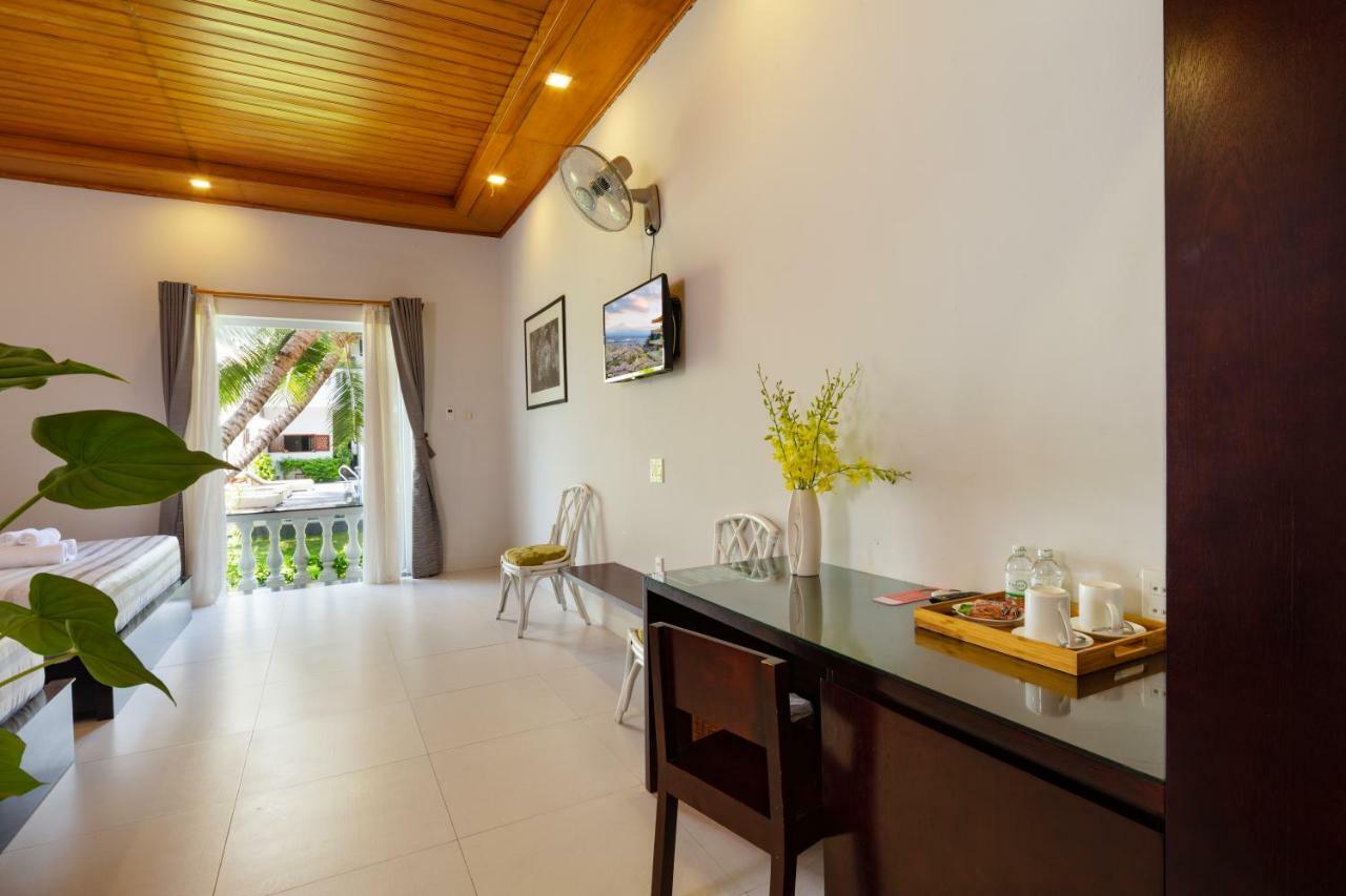 La Paloma Nha Trang