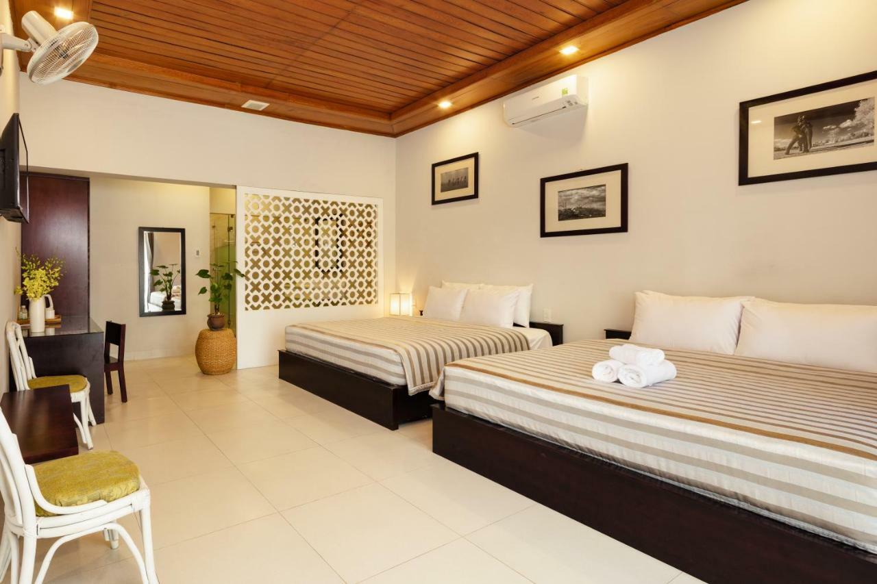 La Paloma 3*