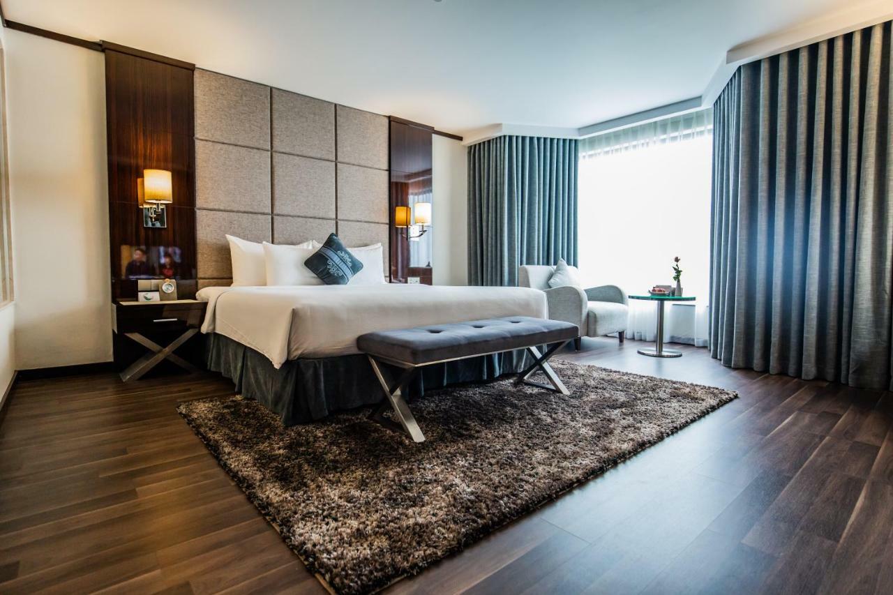 Luxury Hotel Ha Long