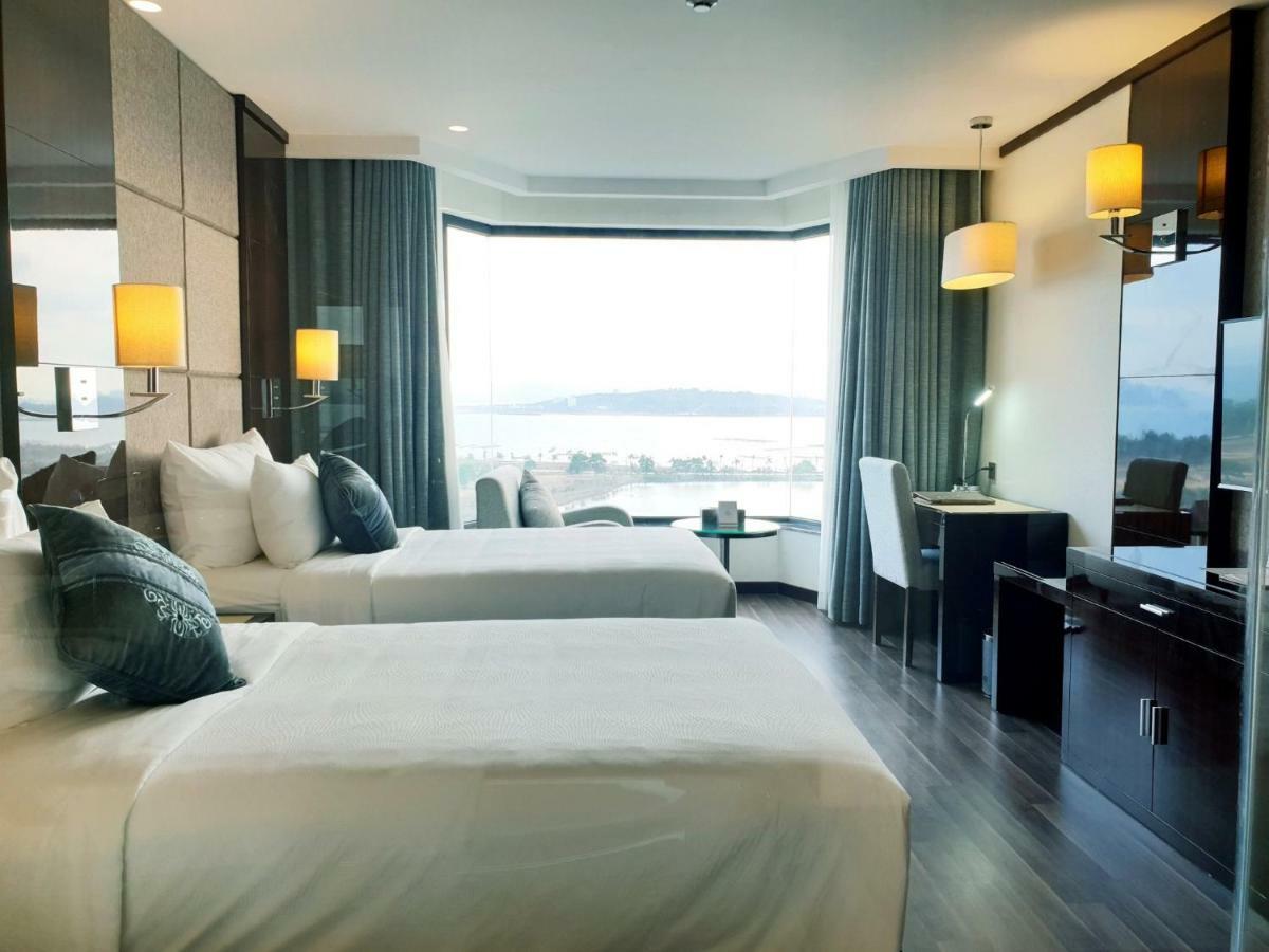 Luxury Hotel Ha Long