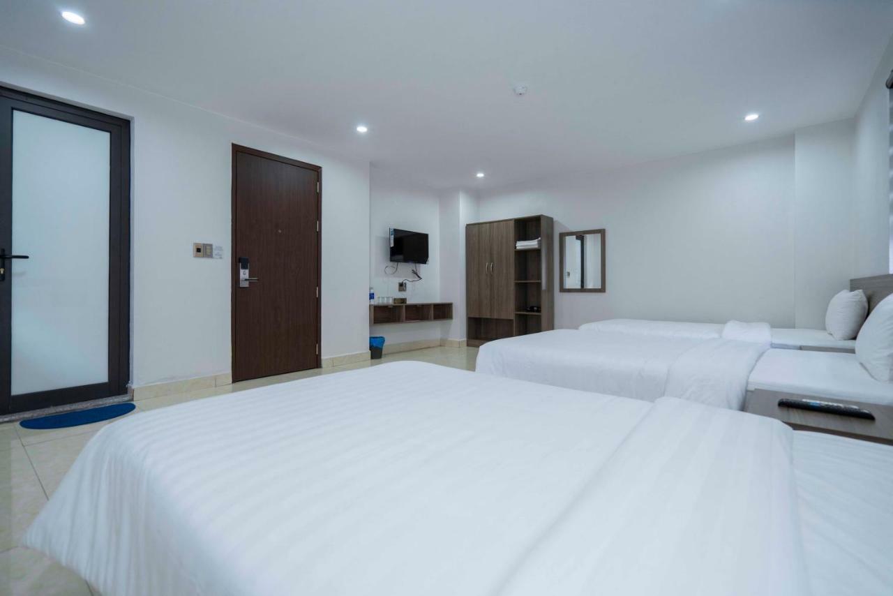 Hotel Aurora Halong *