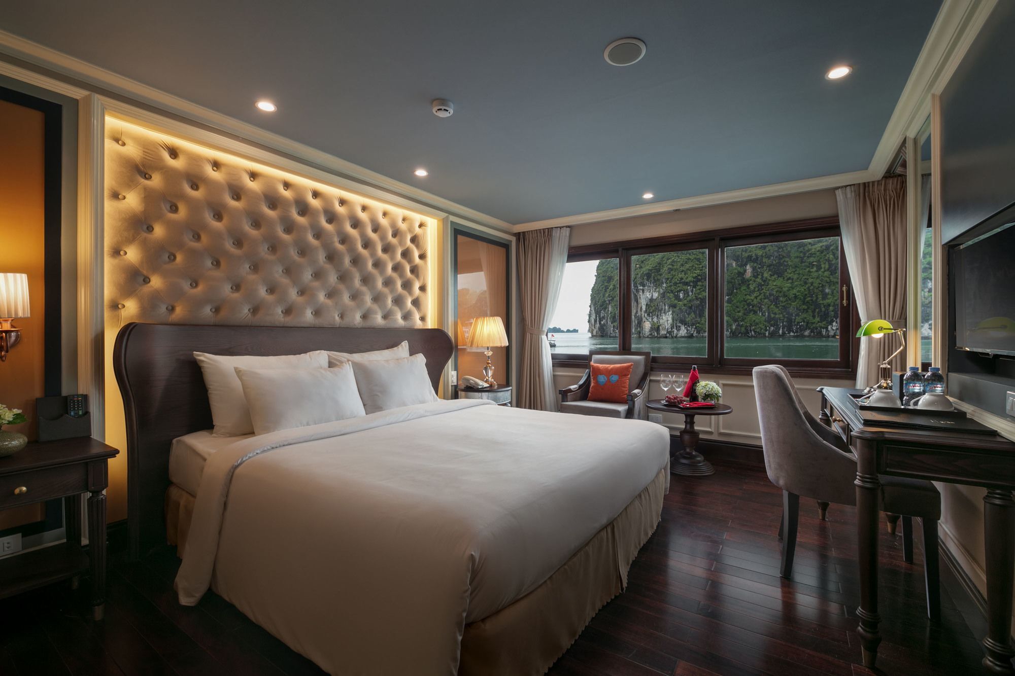  Halong Athena Cruise 5*
