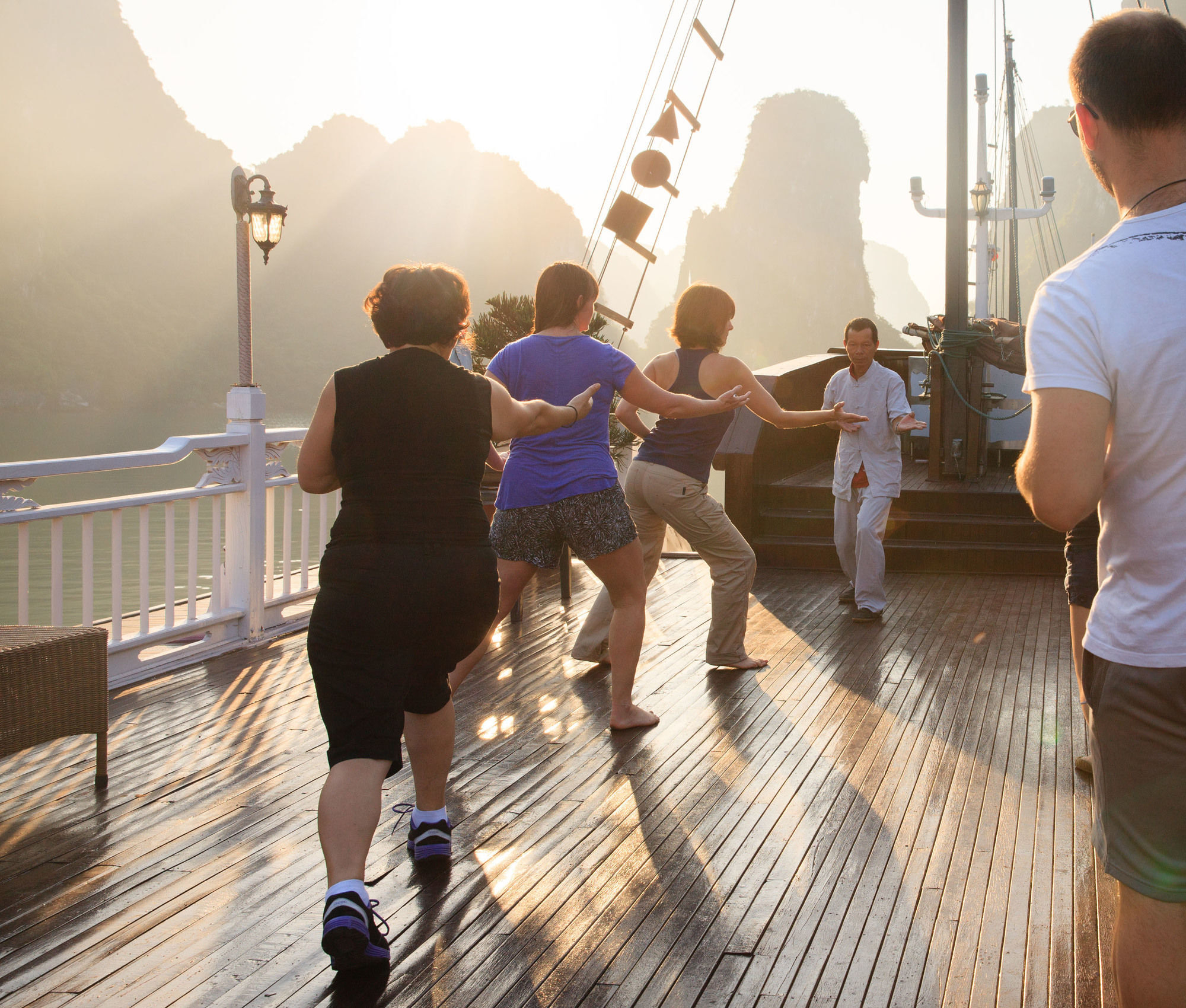 Halong Stellar Cruise Hotel 3*
