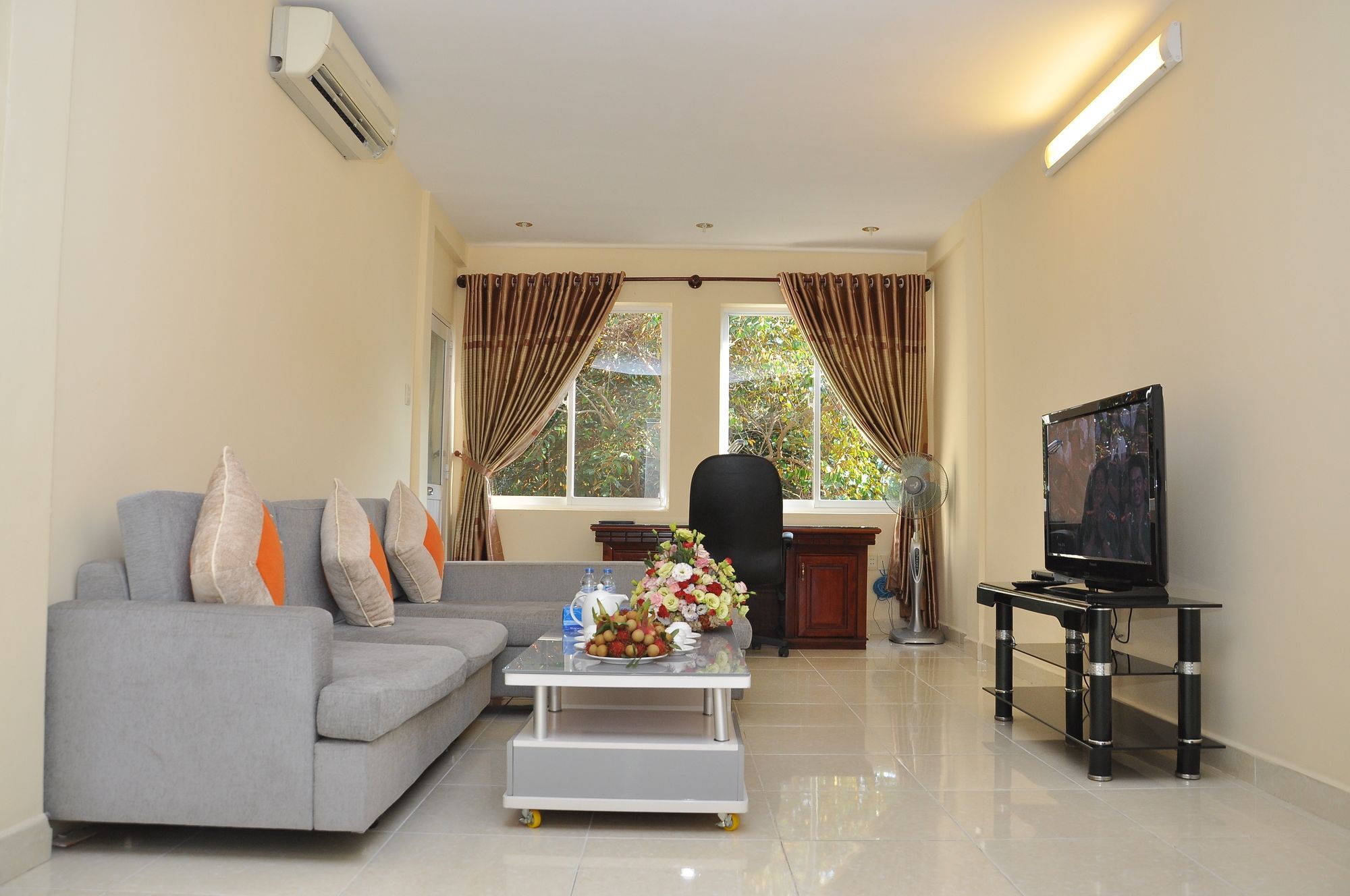 Lam Son & Hotel