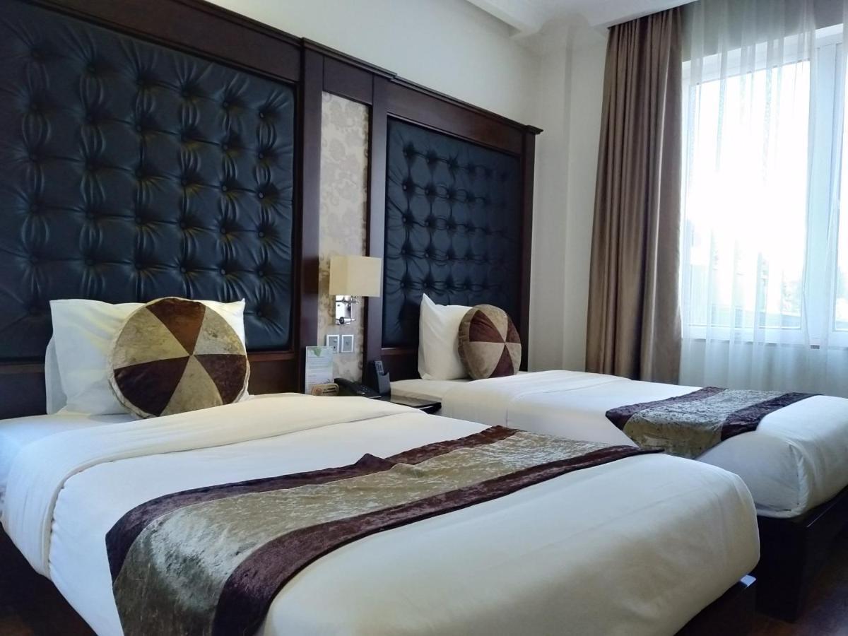Bay Palace Hạ Long