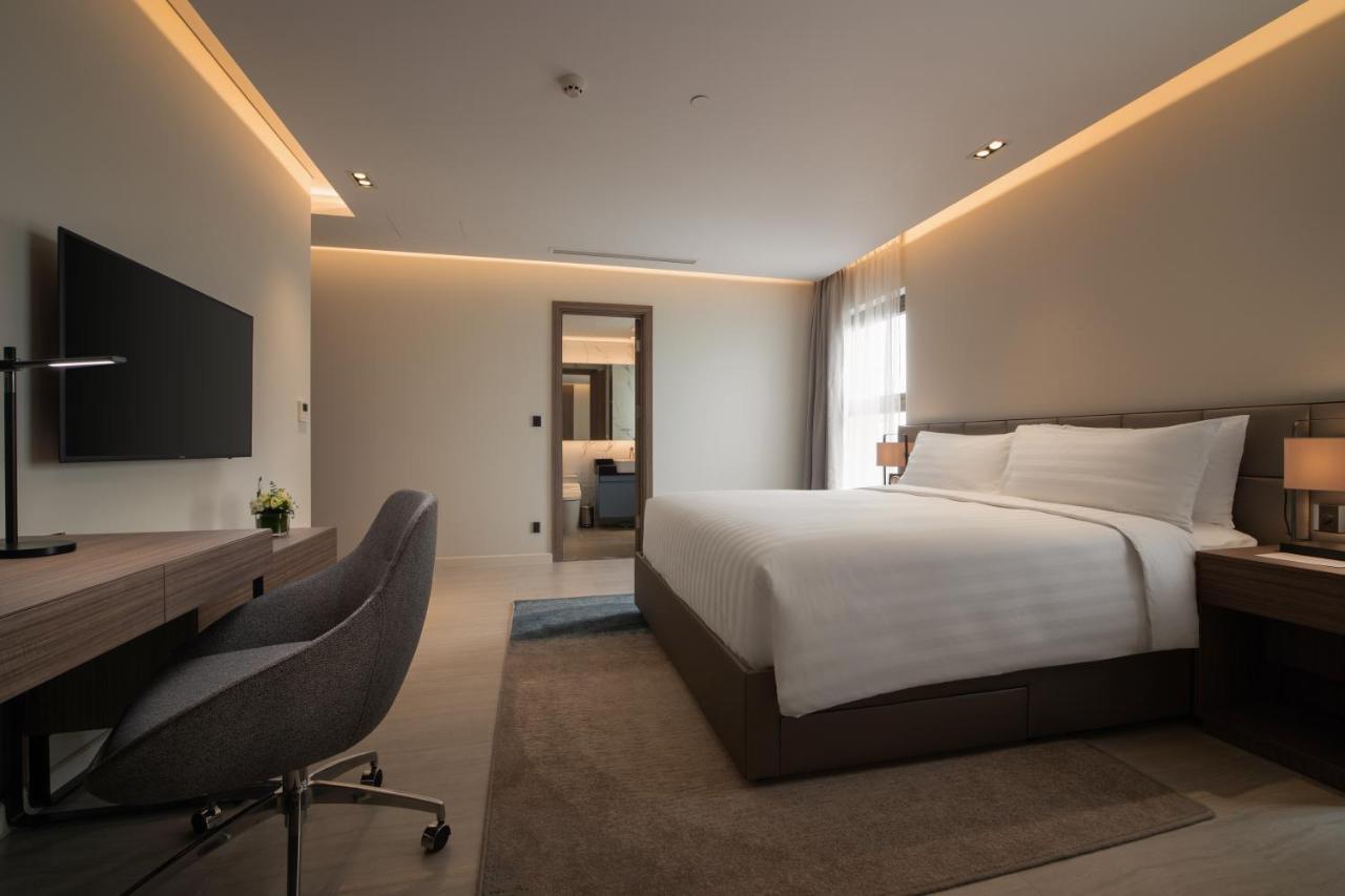 Oakwood * Hanoi